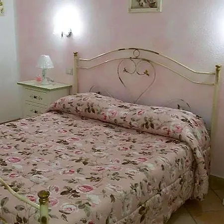 Le Rose אולביה