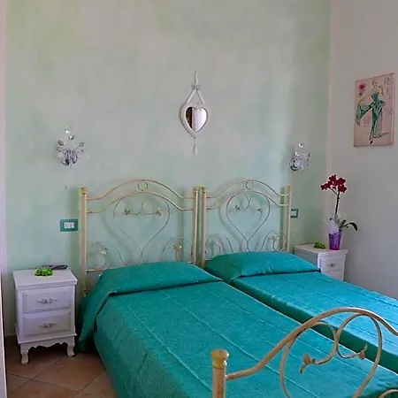 לינה וארוחת בוקר Le Rose 3*